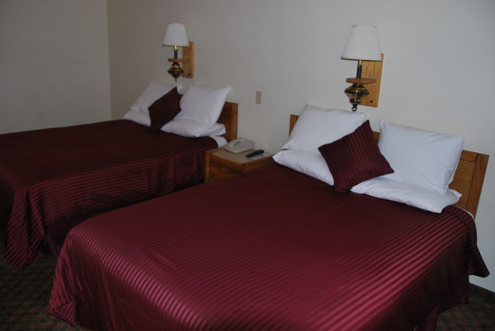 National 9 Mount Nebo Motel Nephi Eksteriør bilde